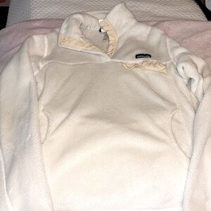 White Patagonia Pullover Fleece